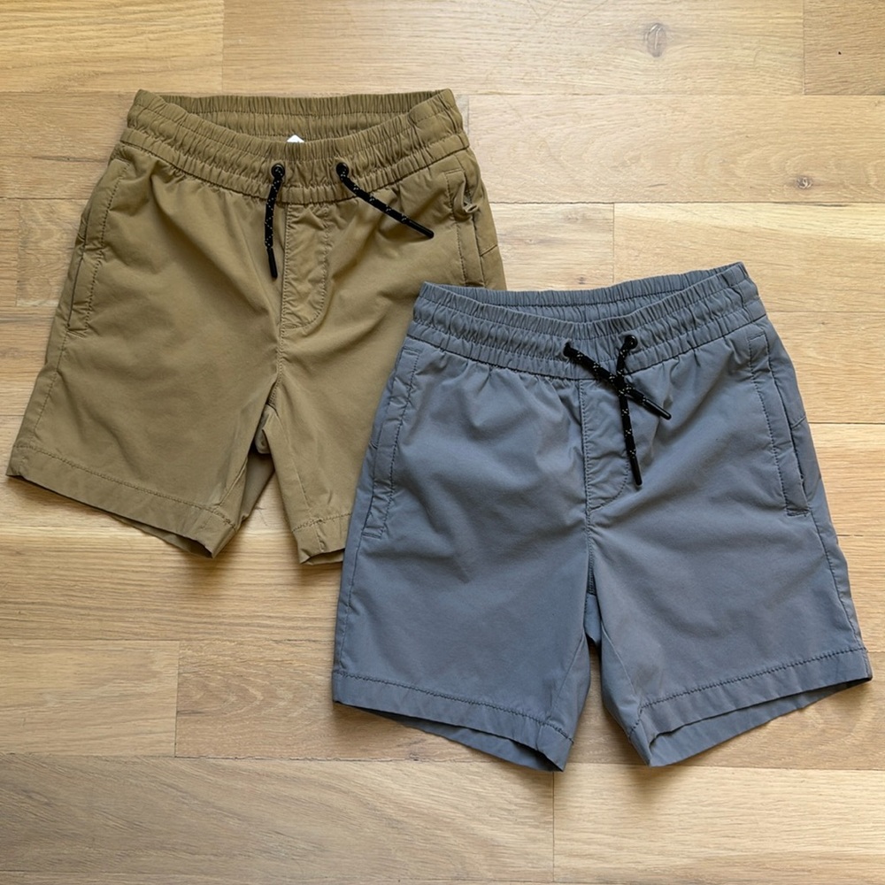 Boys’ Gap Tech Shorts Bundle (size 6-7) - gray + khaki